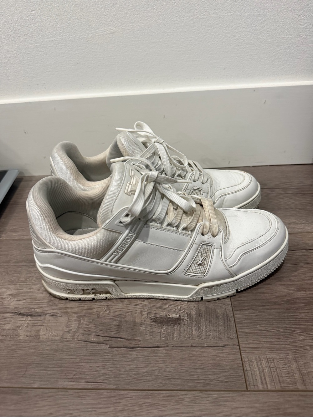Louis Vuitton White and Off-White Men's Low-Top Sneakers - Picture 2 of 5